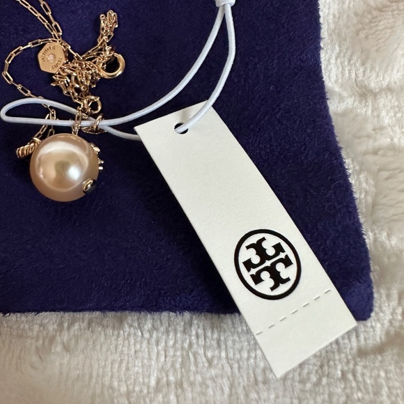 NWT!Tory Burch Ivory Rosegold Tone Pearl Logo Rope Chain Women's Necklace 143338 - Picture 6 of 7